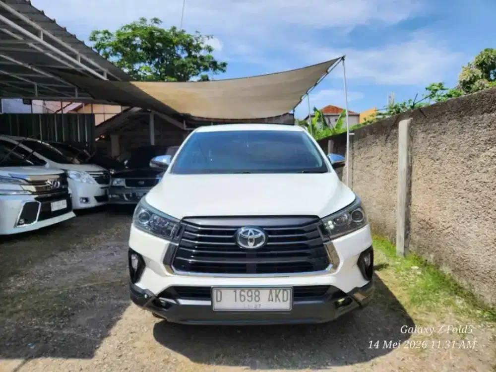 Toyota kijang innova venturer 2.4 matic tahun 2022