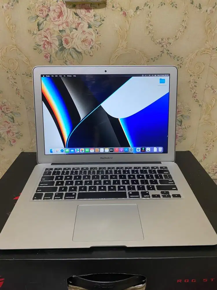 Macbook air 13inch 2017