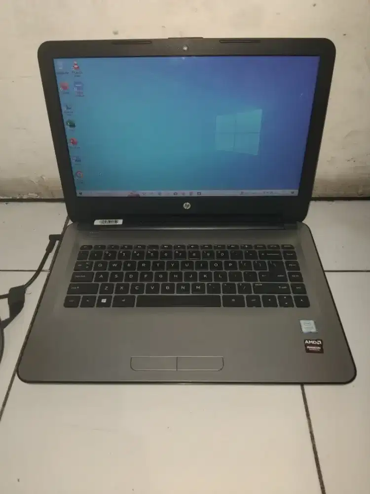 Jual Hp 14 (i5gen6/4gb/hdd 500gb/VGA Amd Radeon R5 M330)