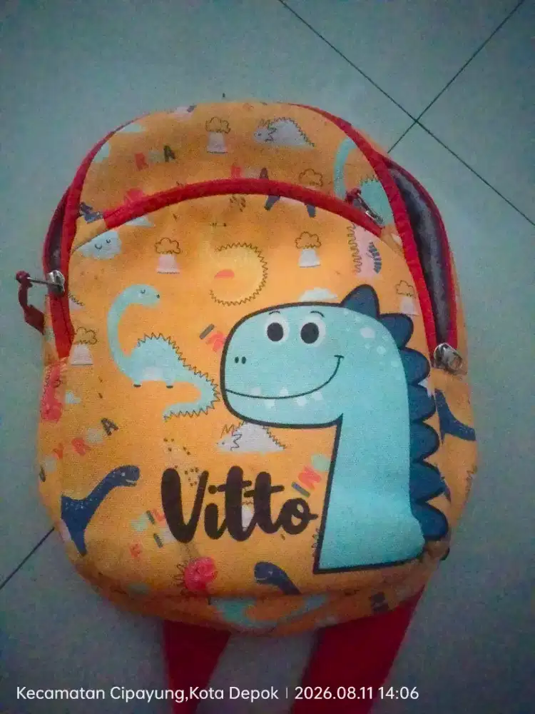 Shoulder bag / tas selempang merk Vitto