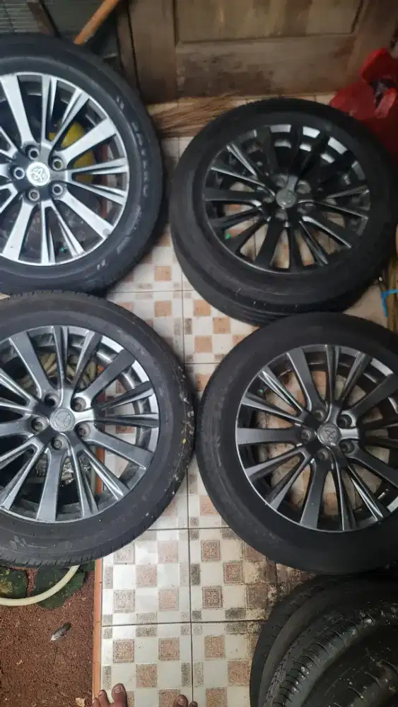 Jual velg bekas alphard