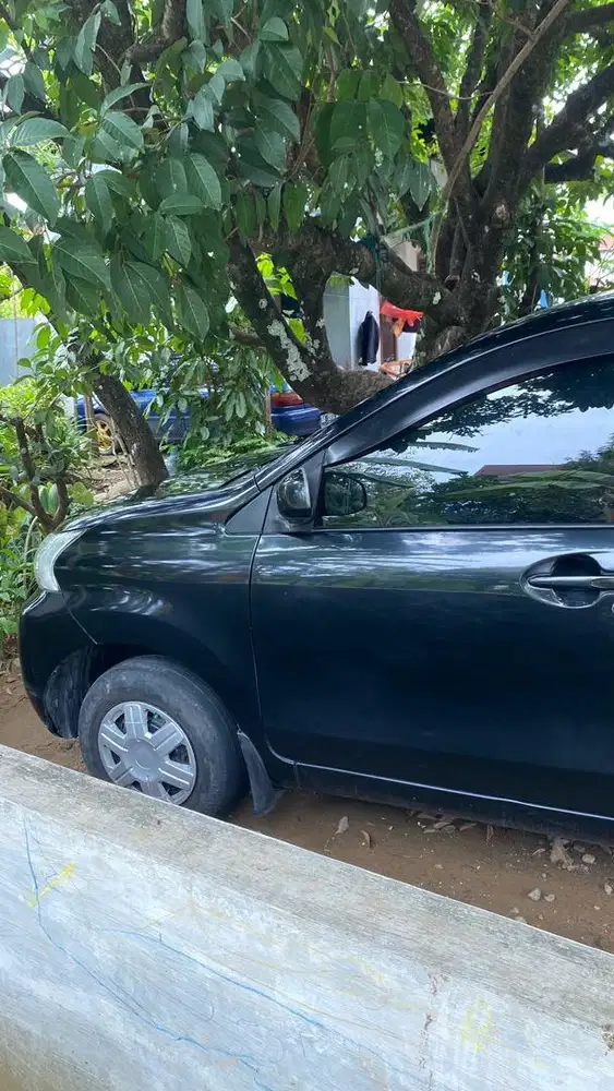 Daihatsu Xenia 2016 Hitam – Terawat, Siap Pakai, Surat Lengkap