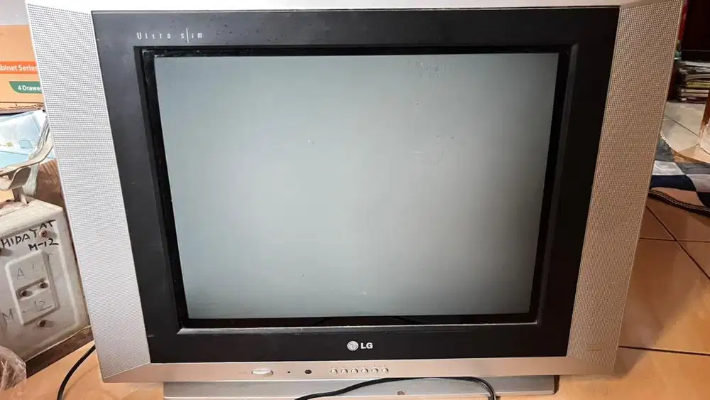 Tv tabung ultrasim LG,bekas like new murah banget BU
