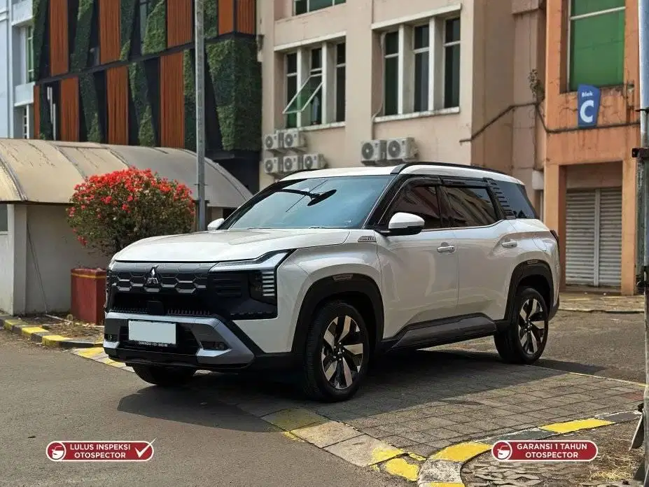 KM 4rb Mitsubishi Destinator 1.5 Turbo Ultimate 2026 White Pearl