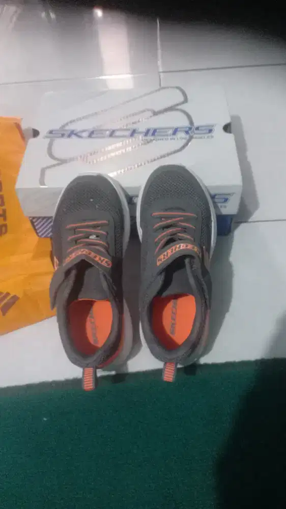 Sepatu Skechers anak 31
