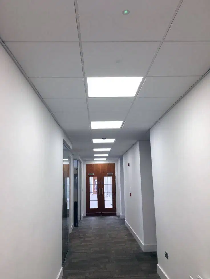 Wall Moulding Sekat Plafon Partisi PVC GRC Gypsum Jasa Tukang Pasang