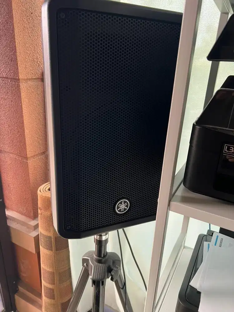 SPEAKER YAMAHA DBR 10 sepasang