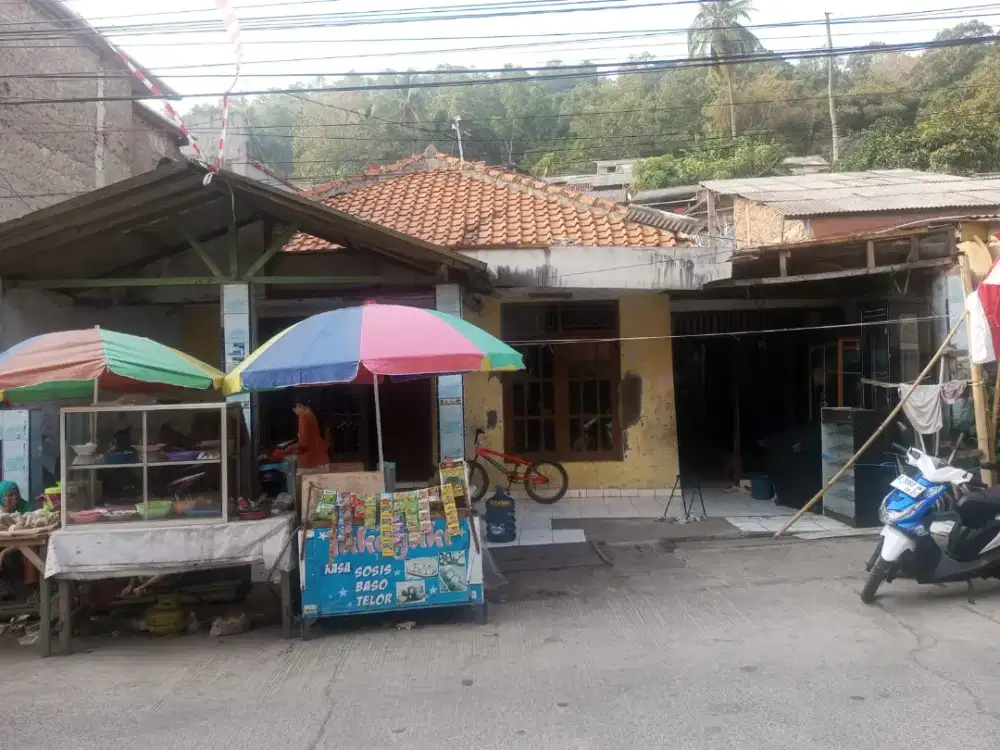 Rumah dekat pelabuhan merak