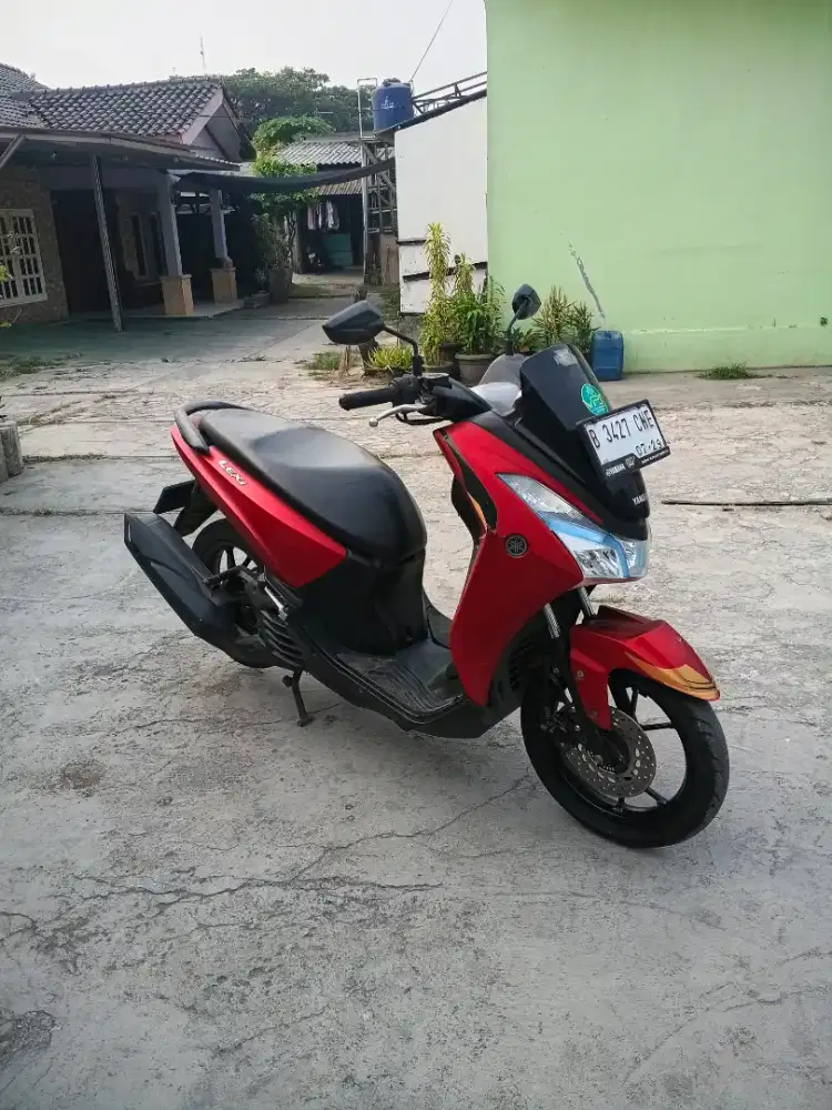 YAMAHA LEXY 2019