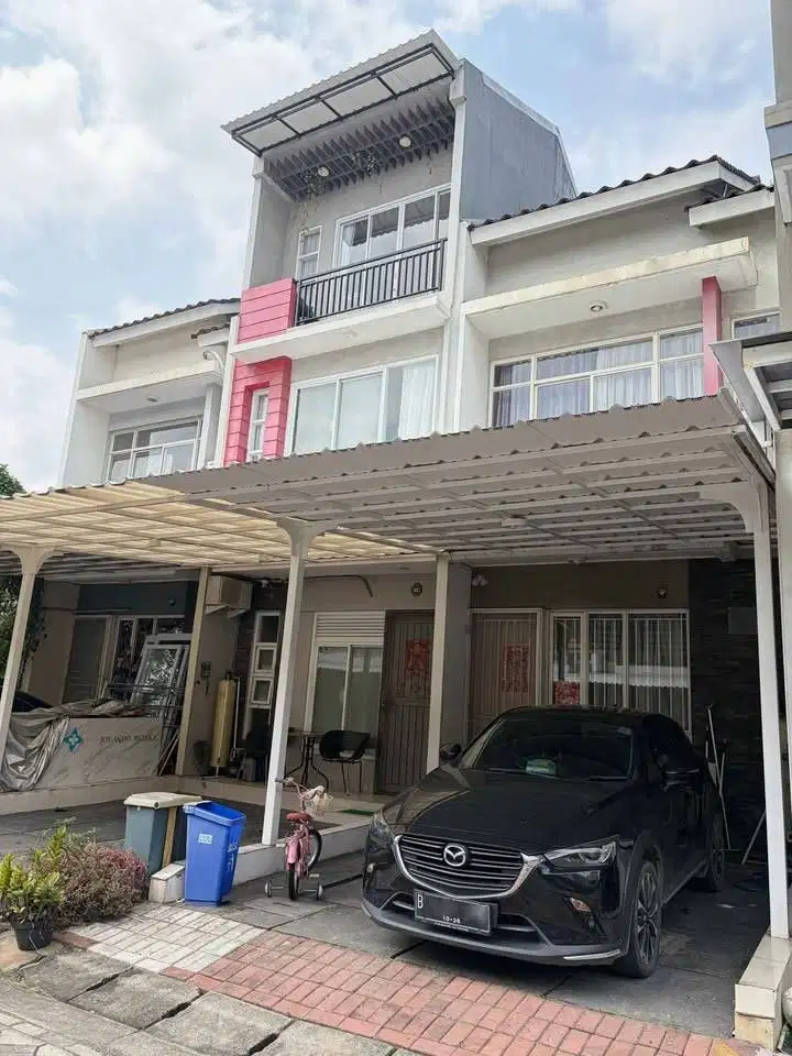 Rumah Golflake Residence Semi Furnished 2 Bedroom