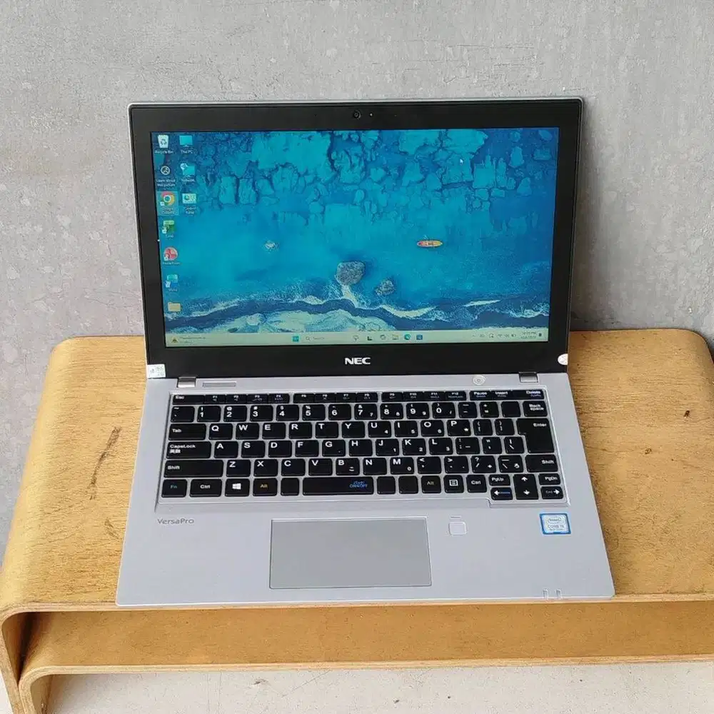 NEC i5 JAPAN Slim