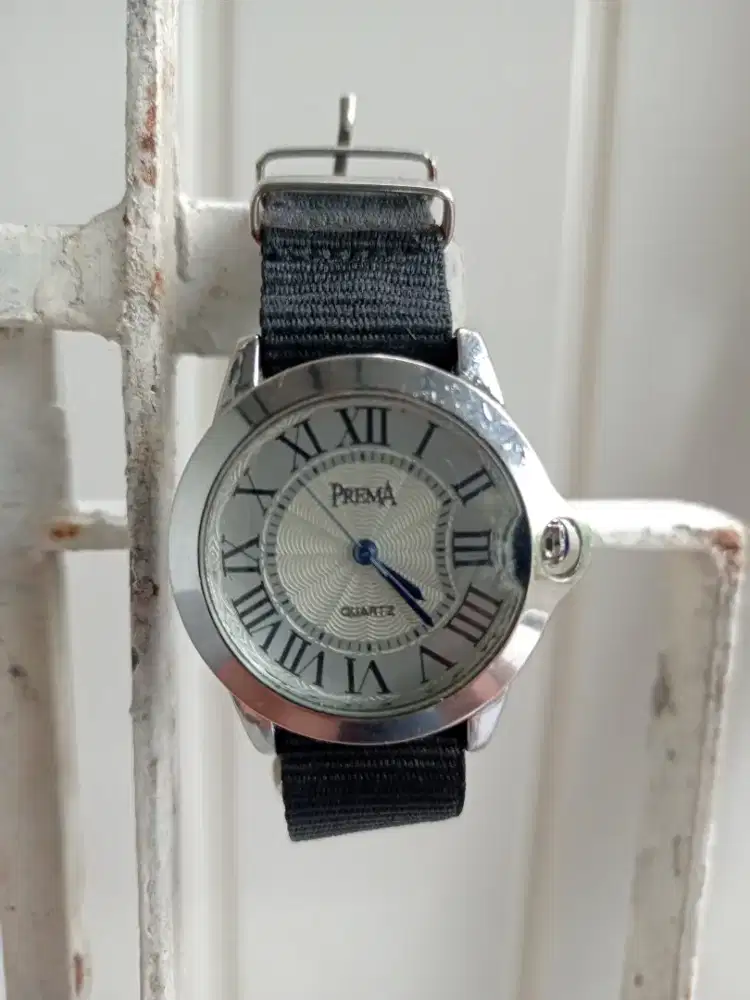 Jam tangan wanita merk PREMA bukan Casio Vintage