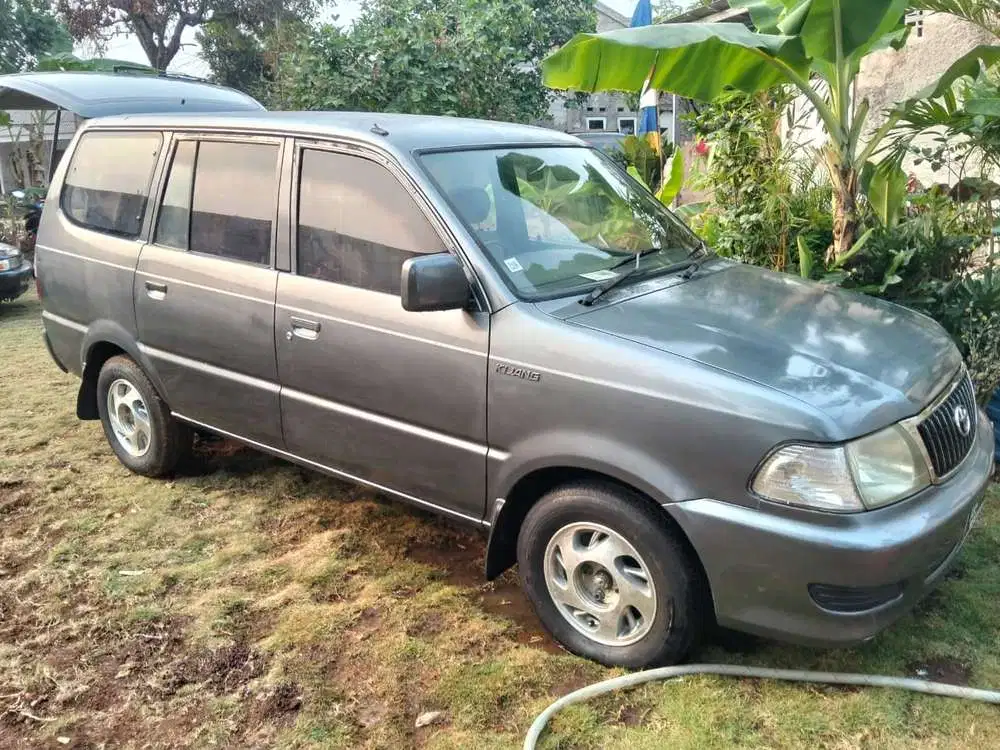 Toyota Kijang 2000 Bensin