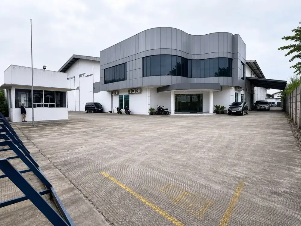 Di Jual / Disewakan kantor + Pabrik + Gudang (3in1) di kawasan industry Legok Tangerang.