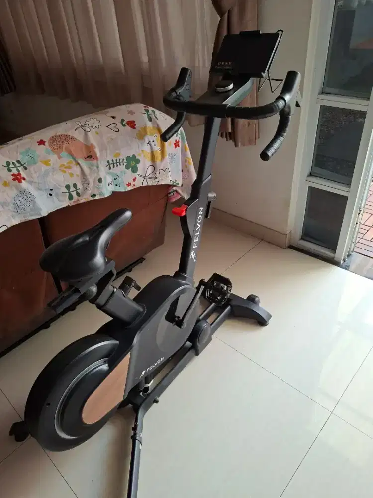 Jual sepeda statis felvon v1