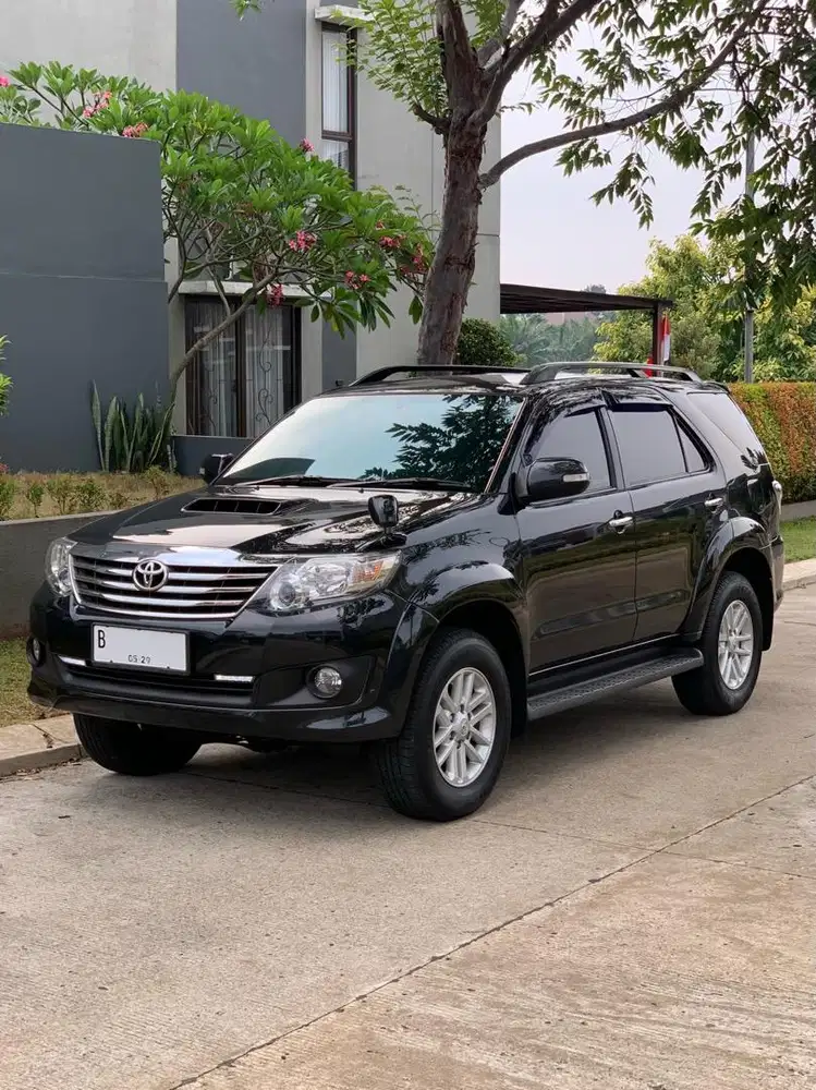 Toyota Fortuner G VNT Diesel 2014