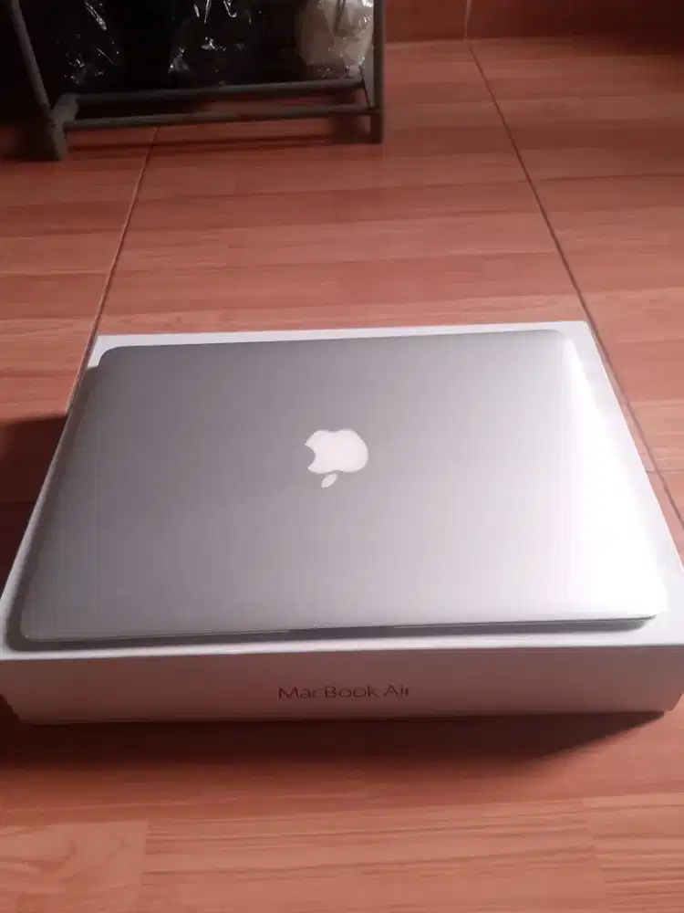 Laptop Macbook Air 13 Inch 2014