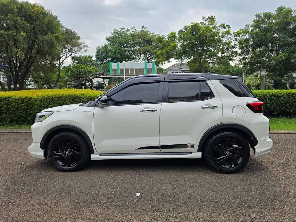 Toyota Raize GR Sport Two Tone TSS 2022 AT pemakai pribadi