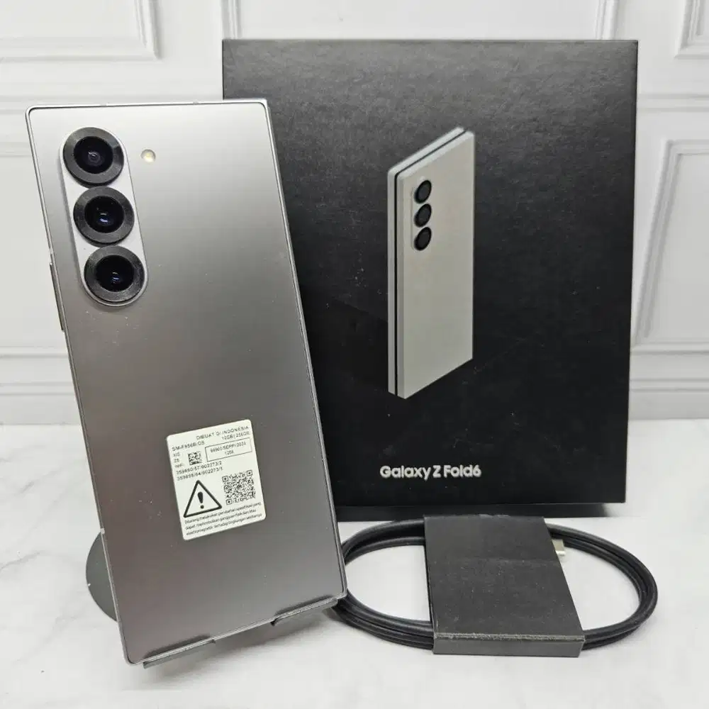 Samsung Galaxy Z Fold 6 12/256GB Silver SEIN Resmi Fullset Like New