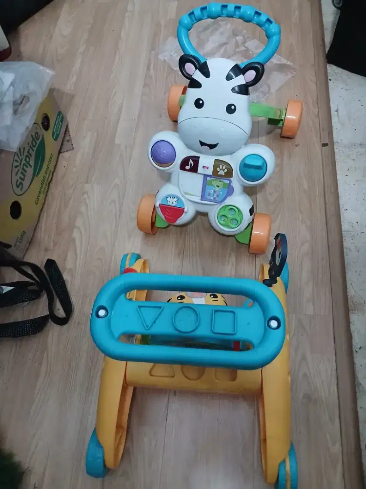 STROLER BAYI, BABY WALKER DAN KURSI MAKAN