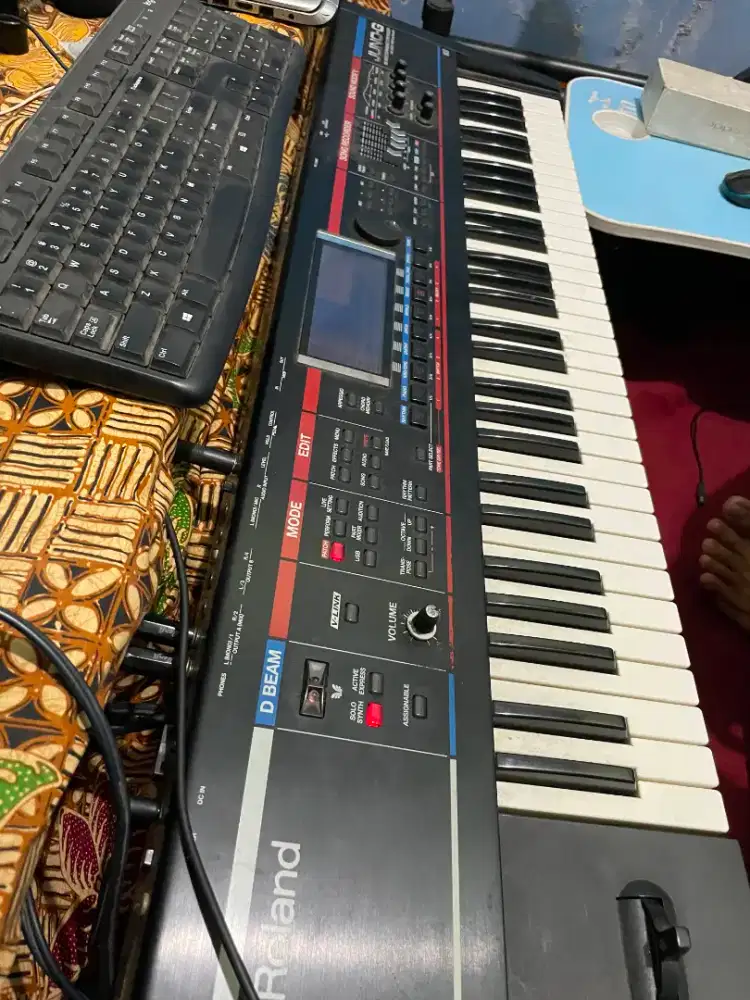 Keyboard Roland JUNO G