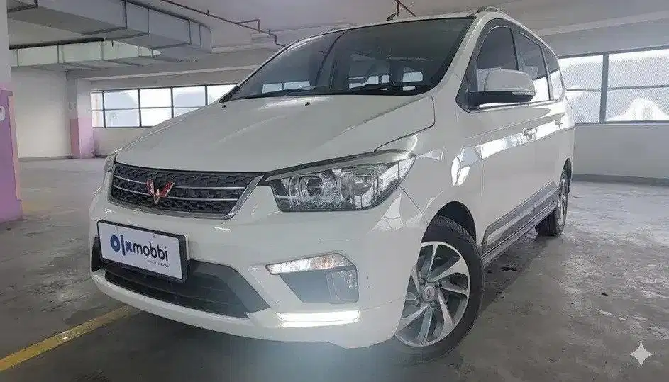 DP RENDAH - Wuling Confero S 1.5 C Bensin-MT 2020