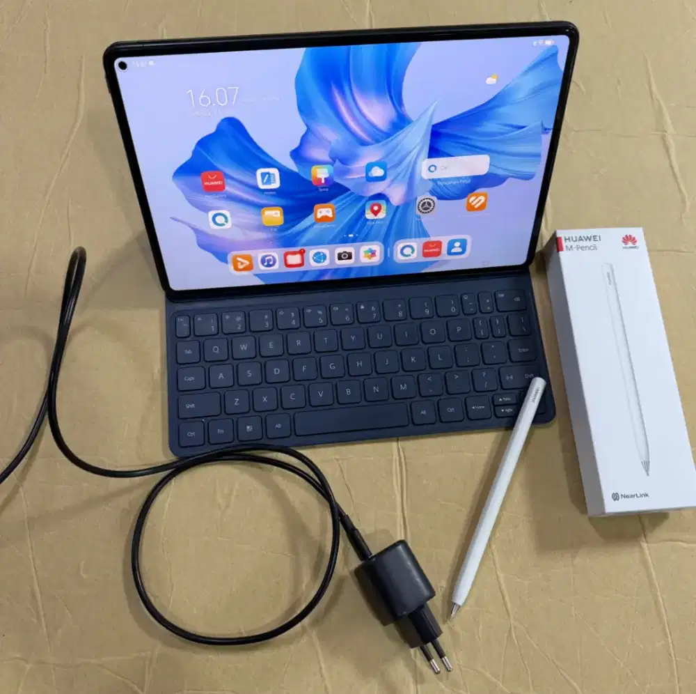 Huawei Mate Pad Pro 8/256GB Lengkap Keyboard Pencil Bekas Pakai