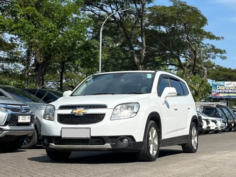 CIAMIK ‼️ CHEVROLET ORLANDO LT 1.8 MATIC 2017 PUTIH