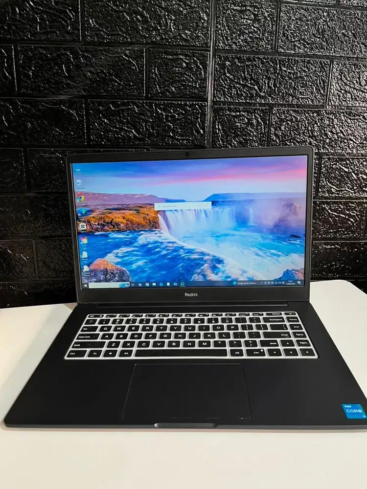 Redmibook 15 8/256gb ssd