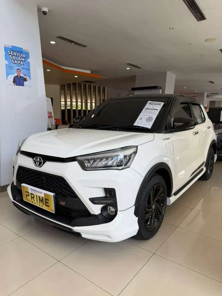 Toyota Raize 1.0 GR AT