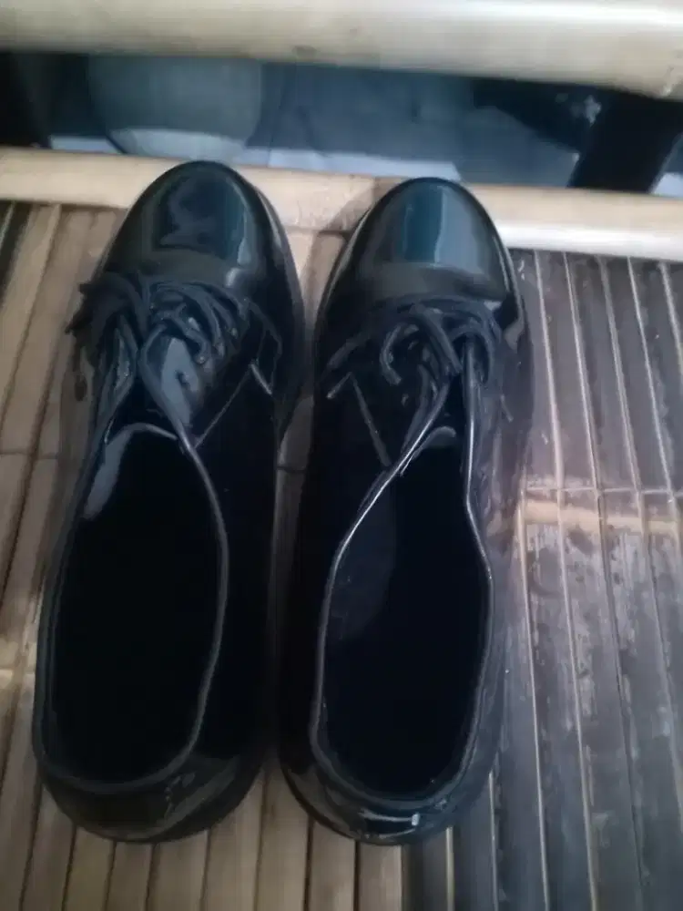 Sepatu pdh size 44