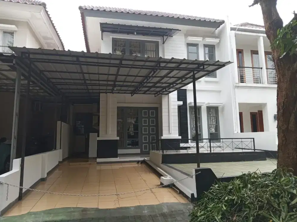Rumah modern minimalis 2 lantai dan siap huni di Legenda Wisata