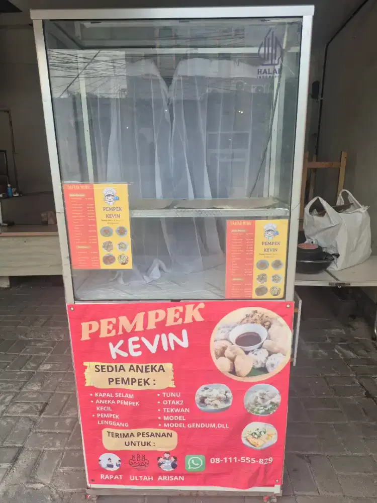 Dijual etalase bekas
