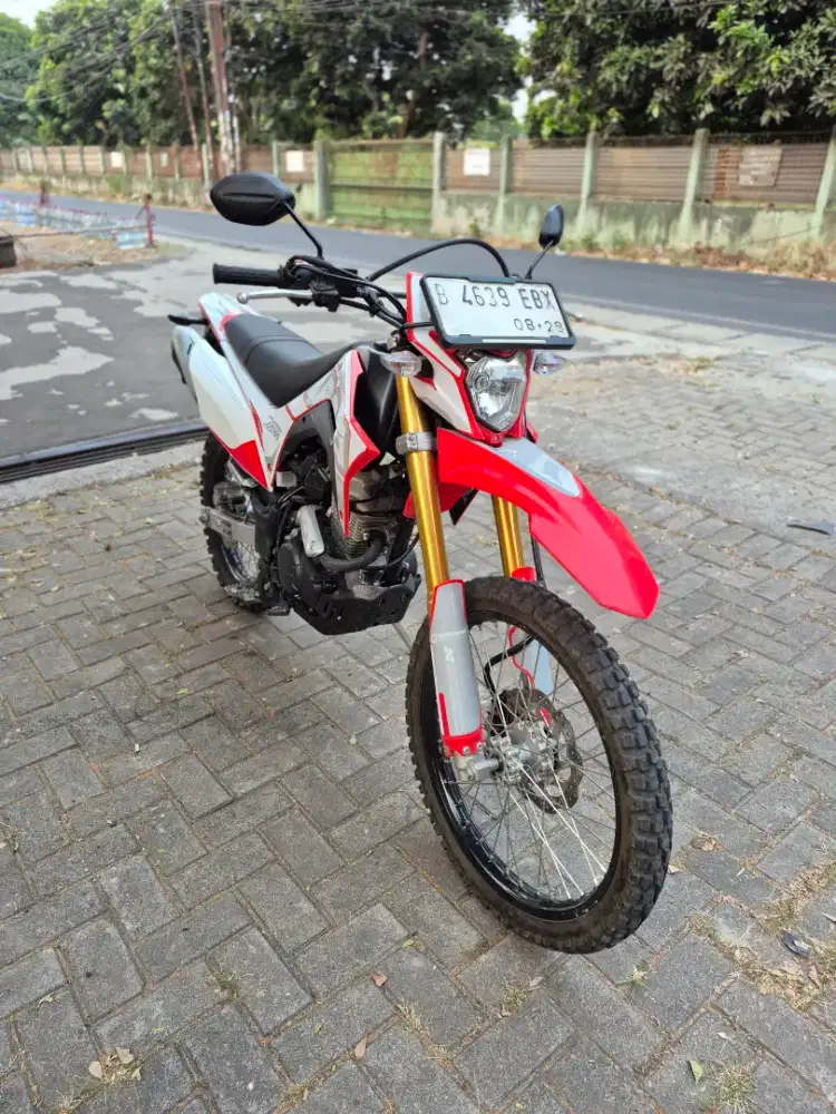 Dijual CRF 150L tahun 2023 pajak hidup panjang