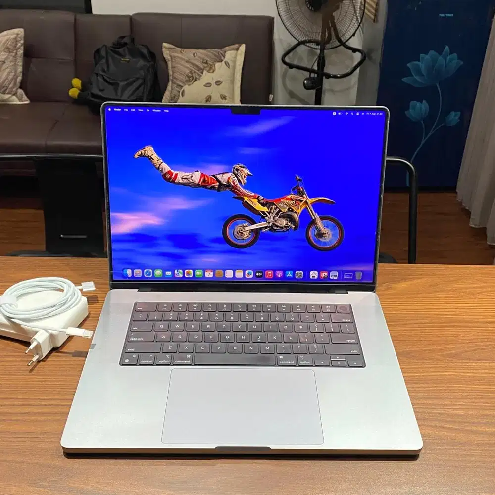 MacBook Pro M1 Pro 2021 16 32/512GB