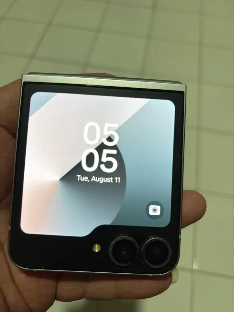 Samsung Z flip 6 silver SEIN 12/256 GB