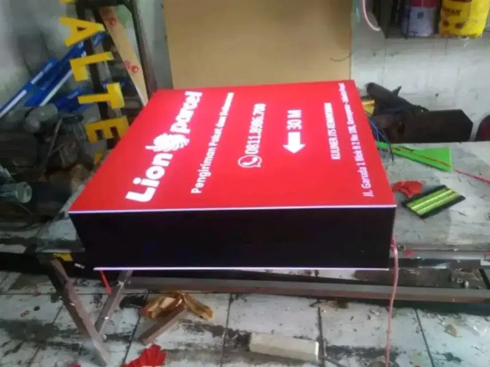 Jasa pengerjaan neon box