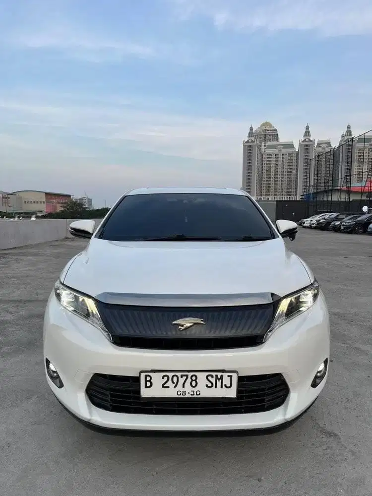 TOYOTA HARRIER AUDIOLESS PREMIUM 2015