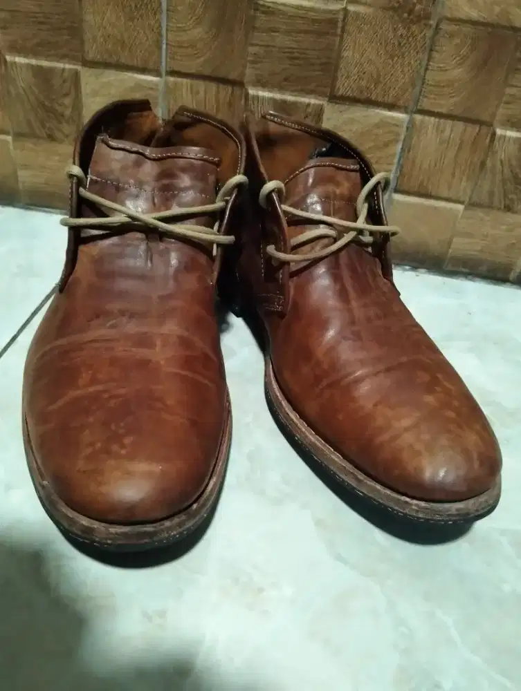 Sepatu timber land