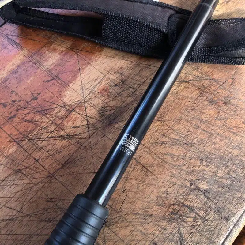 Alat olahraga beladiri baton stick