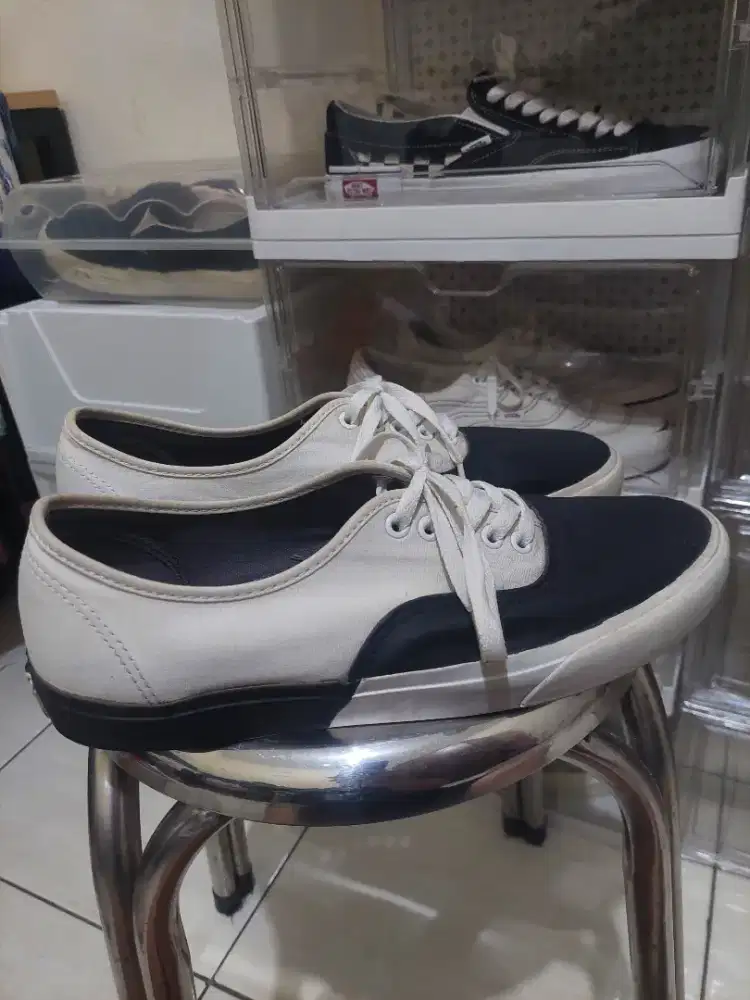 Vans authentic pewter original size 44.5