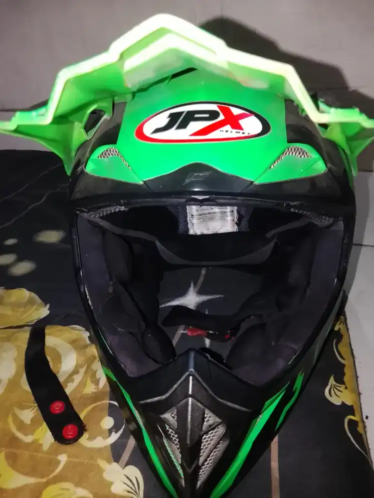 helm jpx cross 2 blast ukuran XL