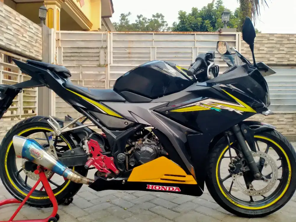 Honda CBR facelift lengkap motor sehat keterangan detail dibawah
