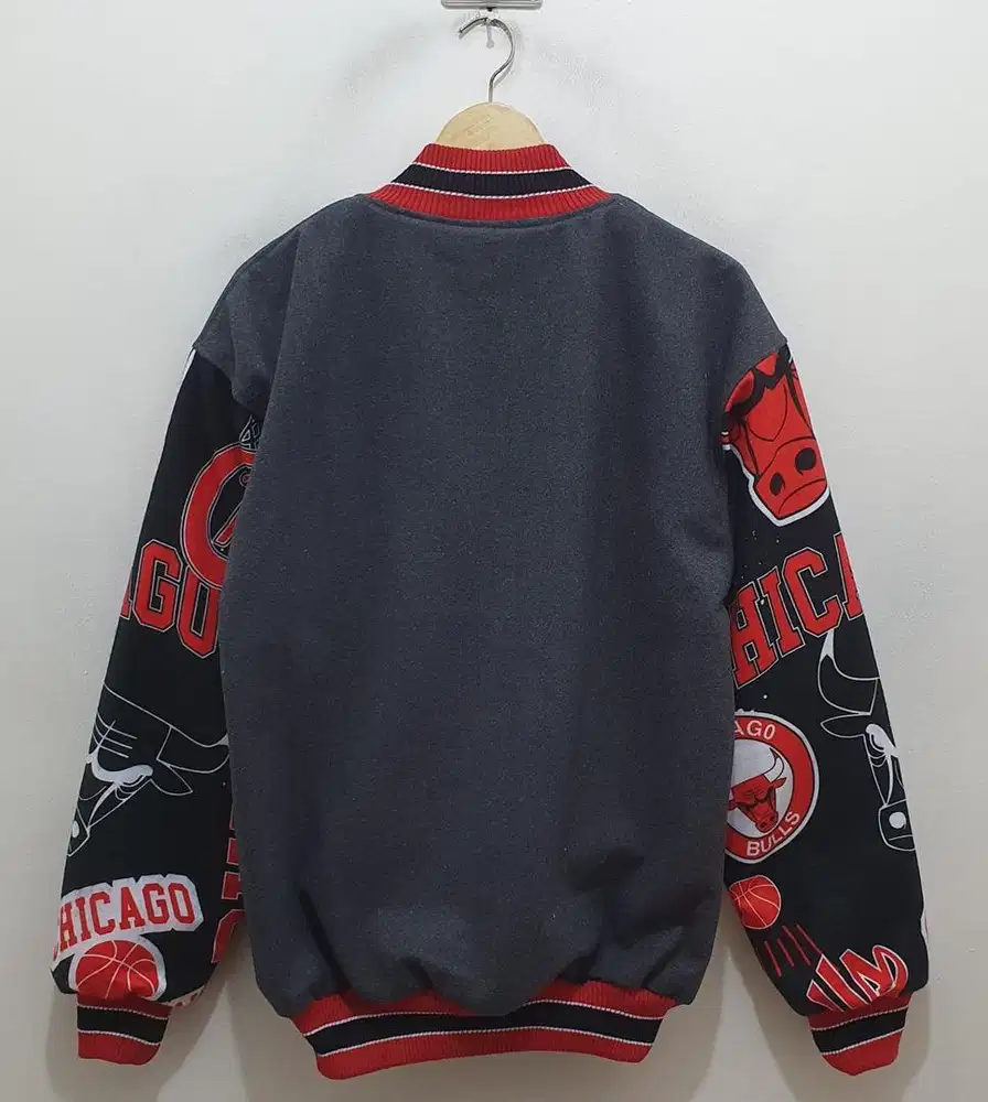 HODIE /  JAKET BULLS