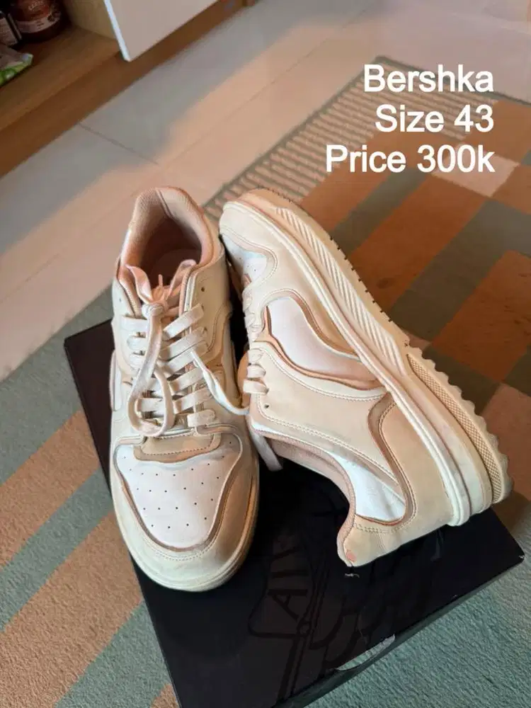 BERSHKA SHOES WHITE SIZE 43