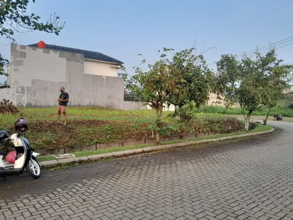 Dijual 2 Kavling di Jl. Boulevard BNR, Hunian Asri & Nyaman.