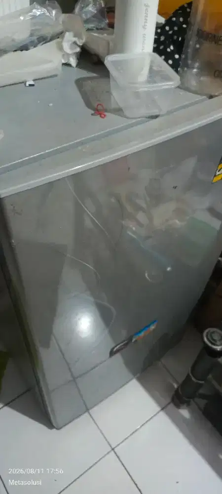 Jual Kulkas Sharp kondisi ok