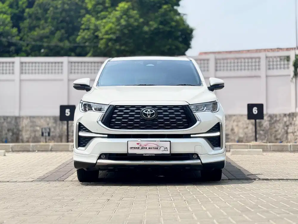 Toyota Innova Zenix 2.0 Q HV modelista TSS AT th 2024