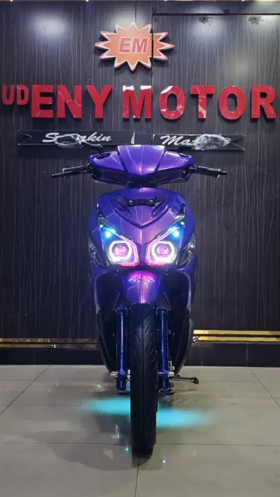 UD ENY MOTOR - Honda Vario 110 thn 2009 super