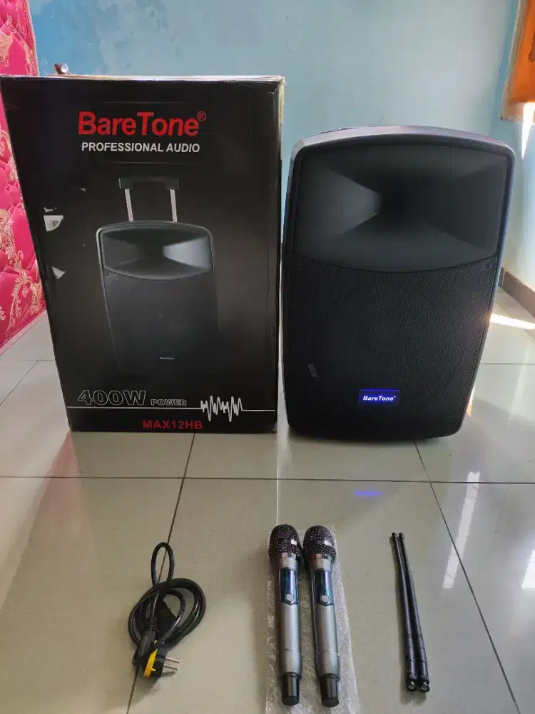Speaker Baretone Max 12 HB
Speaker aktif Like New Jarang dipakai